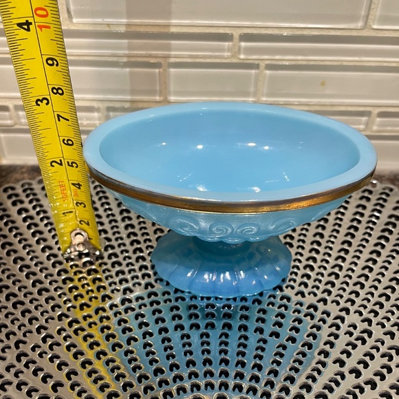 Vintage Avon Baby Blue Glass Vanity Set - Picture 4 of 5